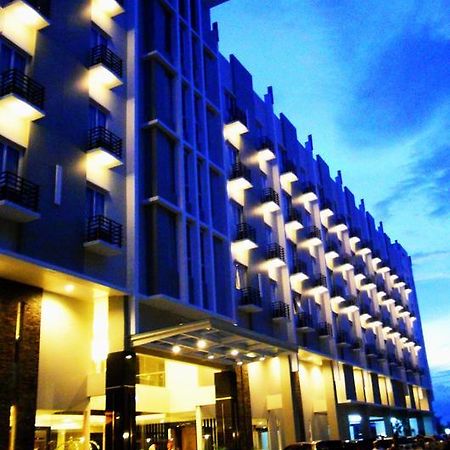 Orchardz Hotel Ayani פונטיאנק מראה חיצוני תמונה